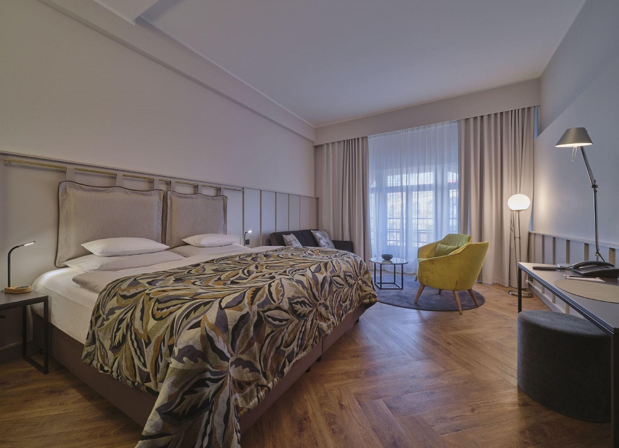Classik Alexander Plaza 4* Berlino